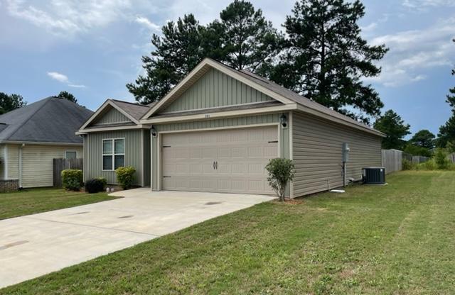 303 LAUREL WOODS DR