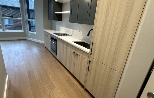 1 bed, 1 bath, 590 sqft, $2,800, Unit 302