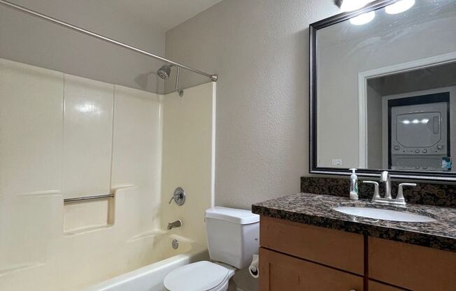 1 Bedroom-1 Bathroom Single Story Apartment on 2nd floor located in Rancho penasquitos