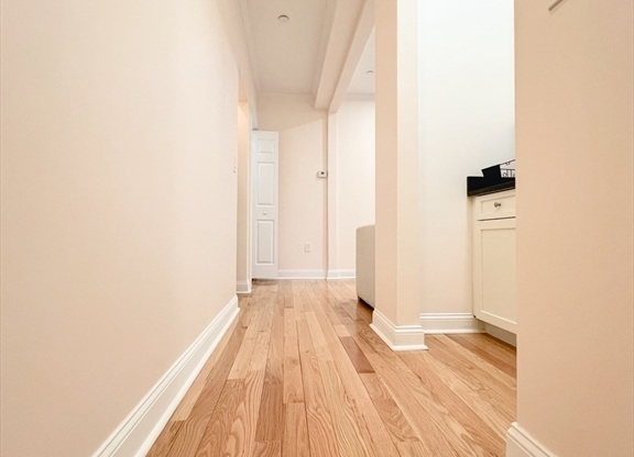 219 Commonwealth Ave