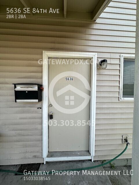 5636 SE 84 AVE