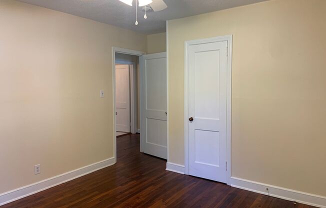 2 beds, 1 bath, $1,650