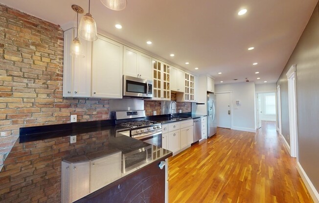 28 Beacon St 02