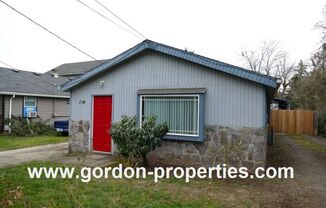 $1,795.00 - SE 127th Ave - Hazelwood single level 2 bedroom home