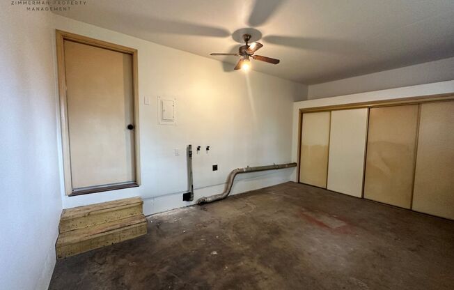 2 beds, 1 bath, 1,000 sqft, $1,950, Unit 32513 Coburg Bottom Loop Road