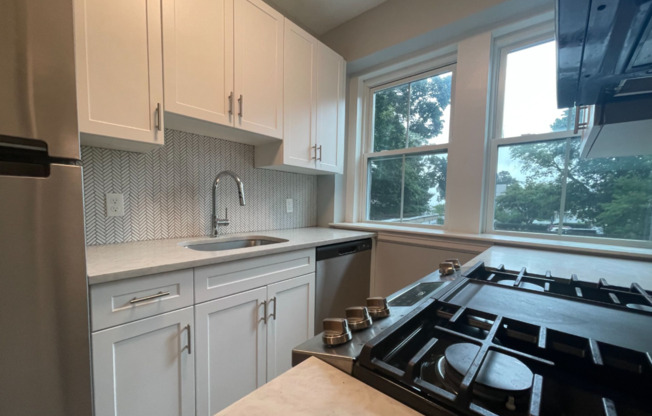 1 bed, 1 bath, 784 sqft, $2,500, Unit #5