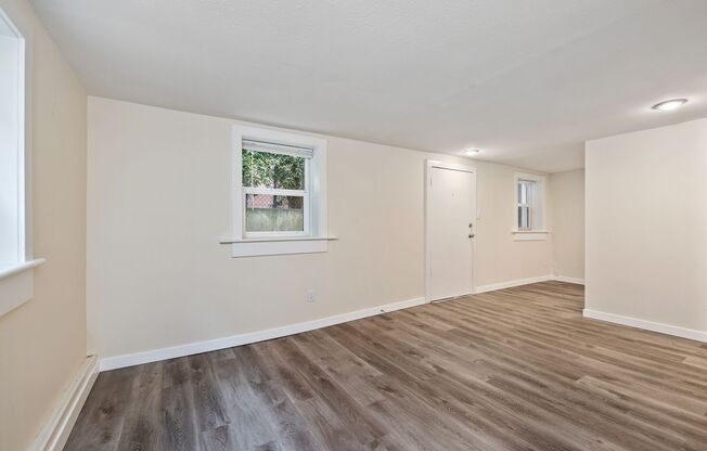 3 beds, 2 baths, 1,014 sqft, $2,750, Unit A