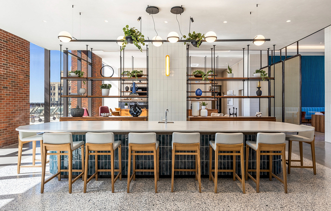 231023_EJ_avira_philly_0185_2_MEDIUM_RES