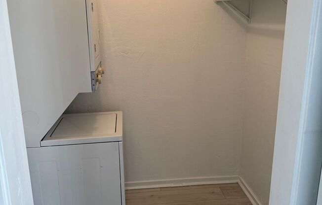 1 bed, 1 bath, 830 sqft, $1,395, Unit 2