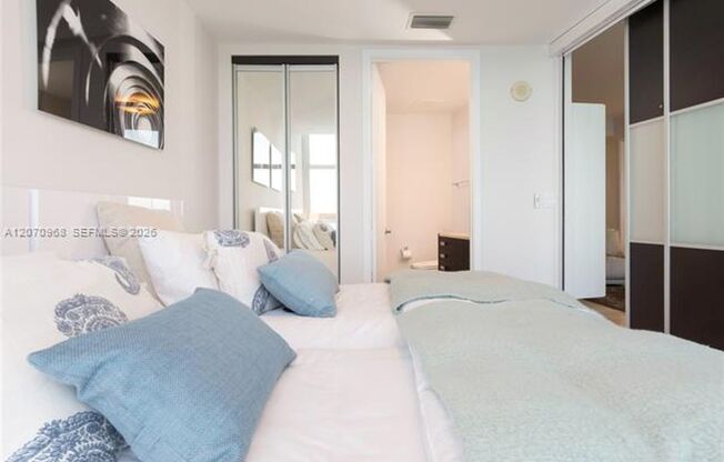 2 beds, 2.5 baths, $7,900, Unit # 4208