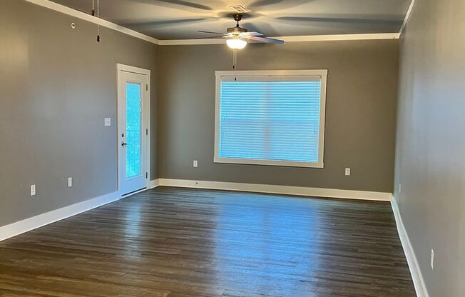 3 beds, 2 baths, 1,440 sqft, $1,885, Unit O202