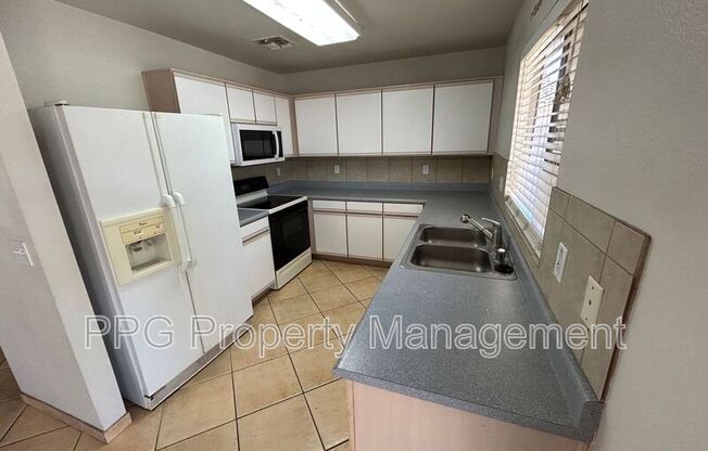 13628 W FARGO DR