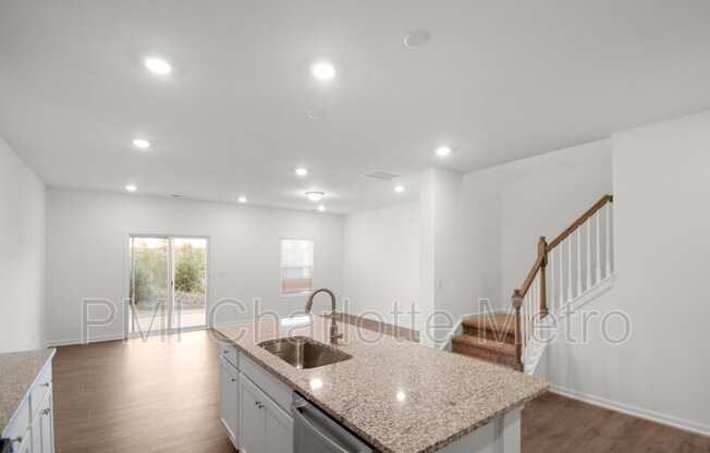 2808 TRINITY ST