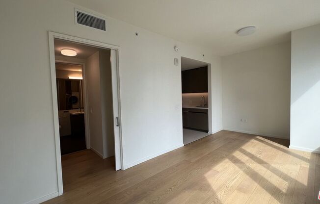 Studio, 1 bath, 480 sqft, $2,500, Unit 807