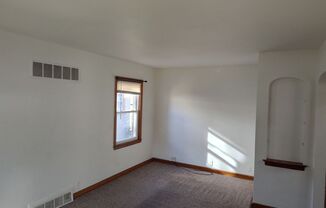 3 beds, 1 bath, $1,395