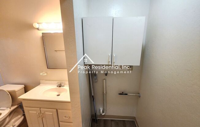 2 beds, 1 bath, $1,350