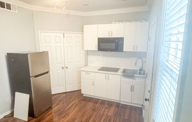 All utilities included - One Month Free! One Bedroom Junior Apartment!
