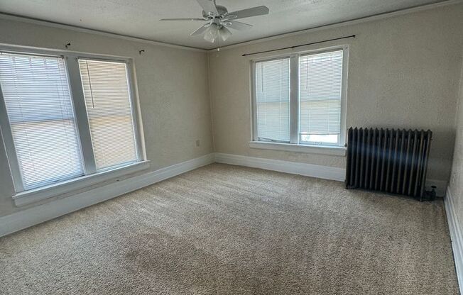 1 bed, 1 bath, 500 sqft, $830, Unit 14