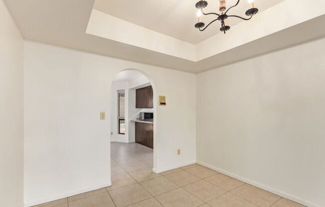 4 BEDROOM MESA HOME WITH POOL IN DOBSON RANCH!