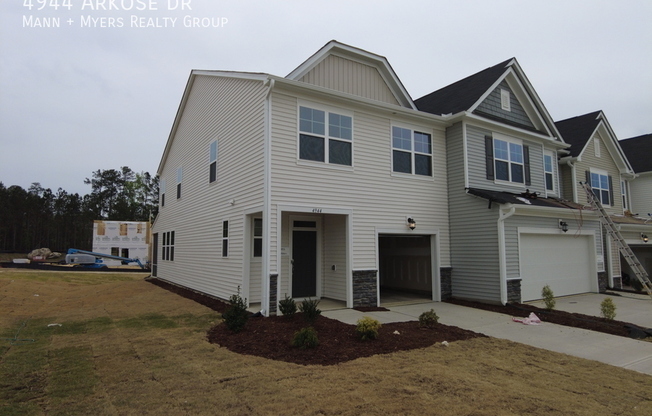 4944 ARKOSE DR