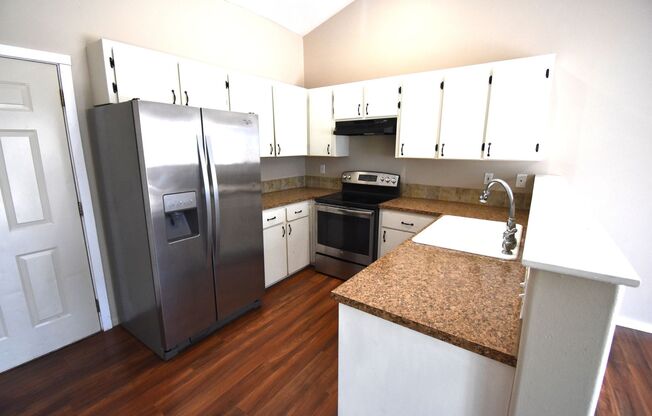 469 Hummingbird St. SE