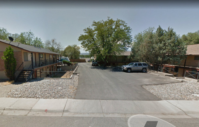 ***Rarely Available***1 bed 1 bath, 2 blocks from Colorado Mesa University