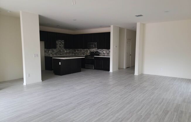 3 bedroom cul-de-sac home in the Villago Community!