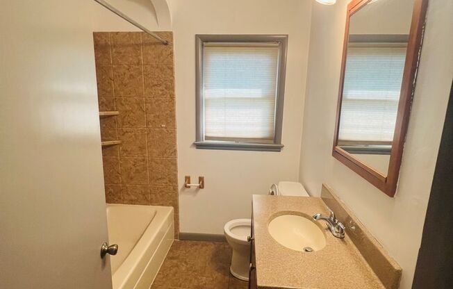 3 beds, 1 bath, $2,295