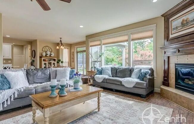 3515 SE 142 CT