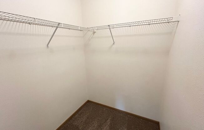 2 beds, 1 bath, 815 sqft, $865, Unit 1415-304