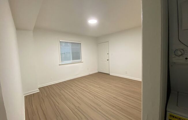 2 beds, 1 bath, 850 sqft, $1,620, Unit 497-D19