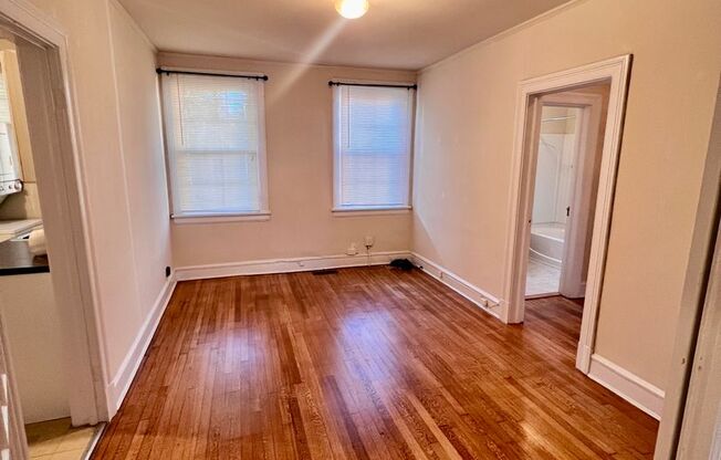 1 bed, 1 bath, $1,350, Unit 3507 Park Ave