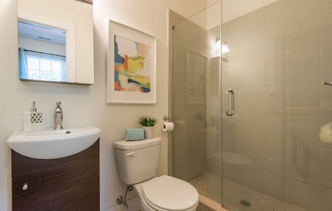 3 beds, 3 baths, 876 sqft, $1,463, Unit Unit 07