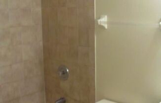 1643 Sandy Point Sq. #72