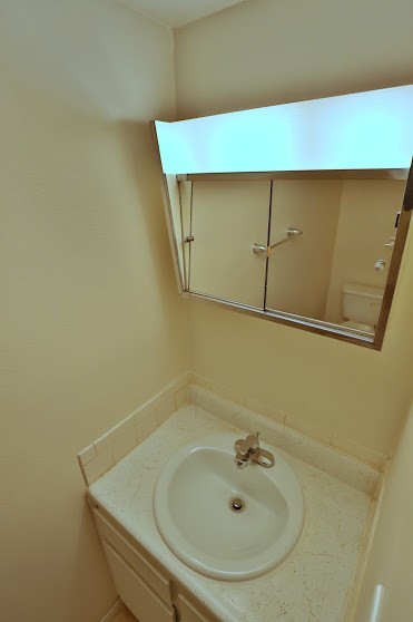 2 beds, 1.5 baths, 920 sqft, $950, Unit 1420 West Glen Avenue Apt 113