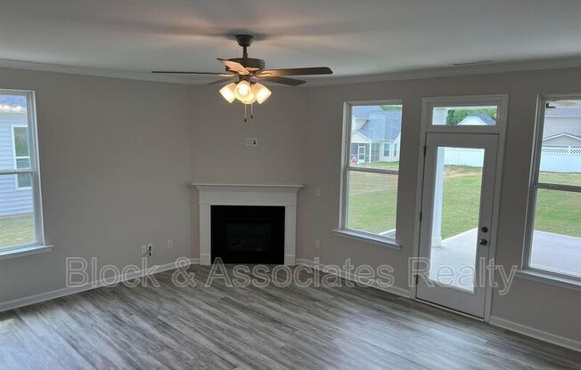 248 STREAMLINER BLVD