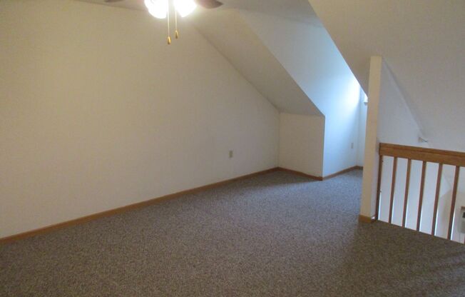 3 beds, 2 baths, $3,600, Unit CV 118-J