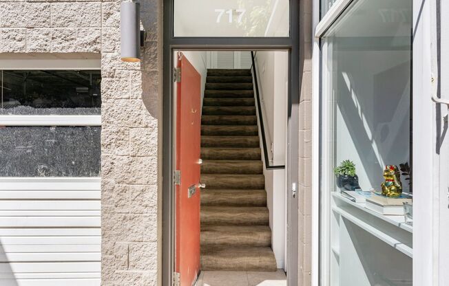 2 level/2 bed/2 bath/Pearl District condo inc: ALL utilities except internet/one car garage/patio
