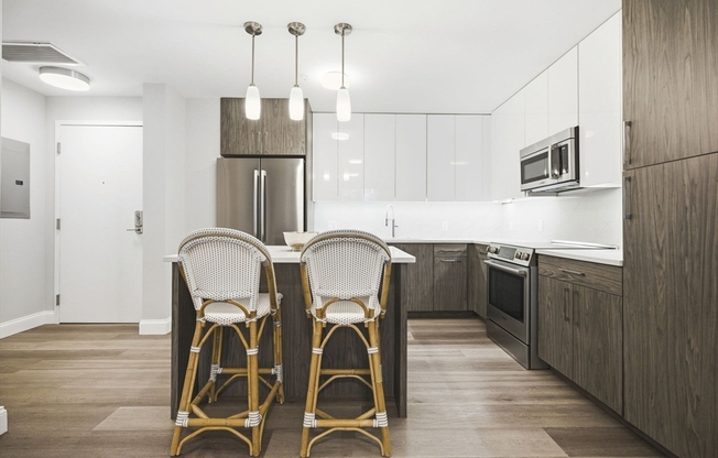 1 bed, 1.5 baths, 842 sqft, $3,975, Unit 303
