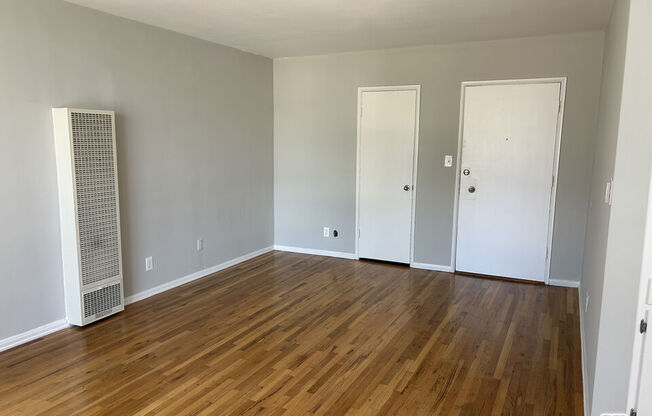 5820 W OLYMPIC BLVD
