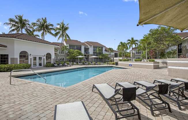 Tropical living in the heart of Hollywood FL