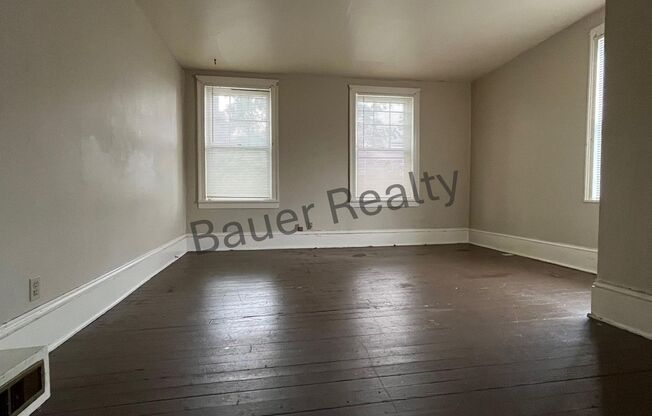 3 beds, 1 bath, 1,200 sqft, $850, Unit 239