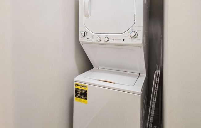 1 bed, 1 bath, 445 sqft, $1,925, Unit 853-3S