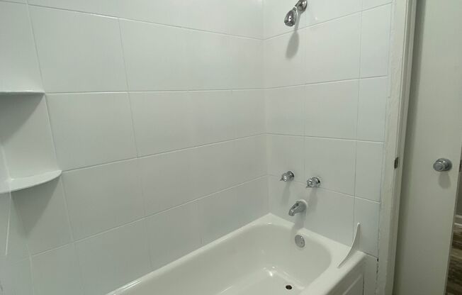 1 bed, 1 bath, 700 sqft, $845, Unit 12J