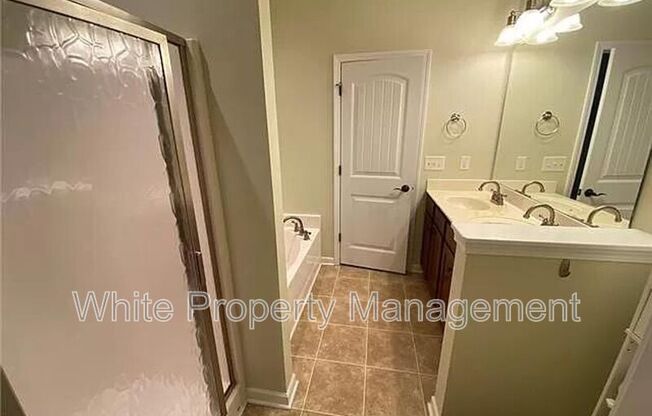 3 beds, 2.5 baths, 1,662 sqft, $2,145