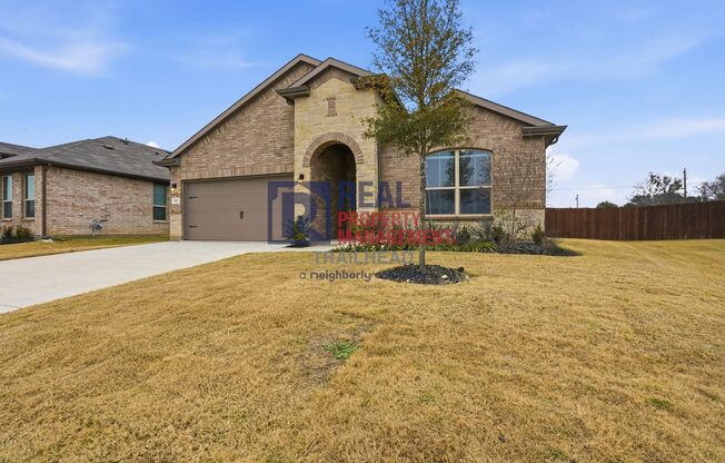 Well-Designed 4 Bedroom Single-Story