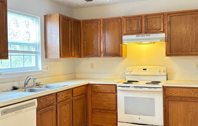 3828/3830 Sugar Creek Dr.