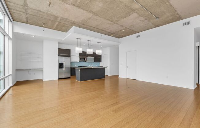 Large Three Bedroom Condo at Terrazzo In The Gulch