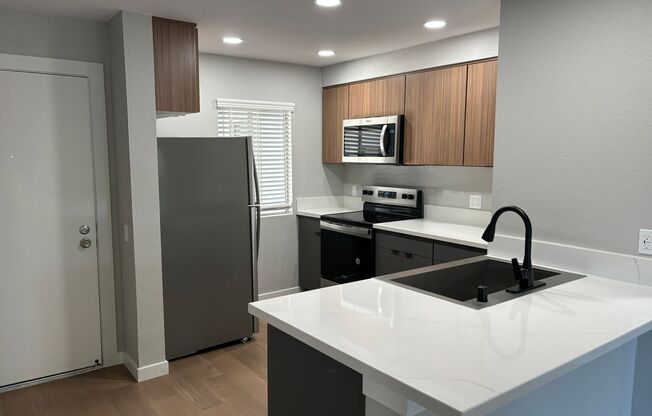 2 beds, 2 baths, 1,013 sqft, $3,510, Unit A-107