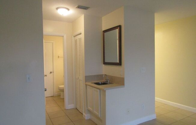 1 bed, 1 bath, $1,220